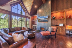 Luxury Northstar Home Walk to Lifts Private Hot-Tub Fenced-In Yard Book on Mobile for Promo Price Truckee